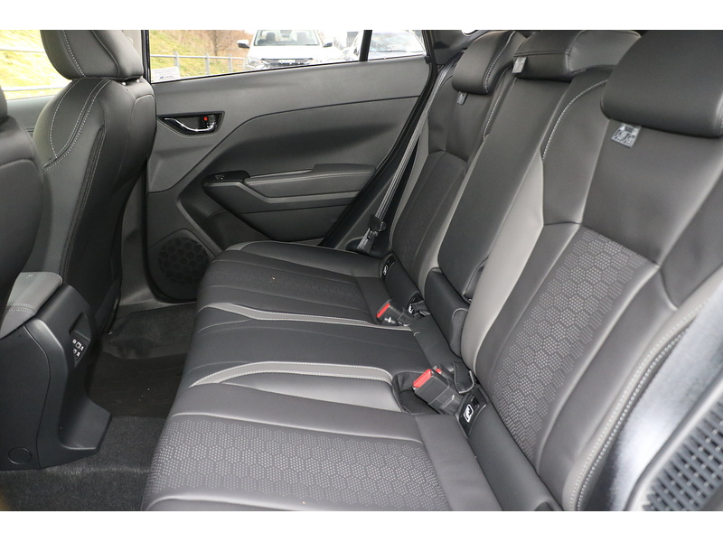 Subaru 2.0 i e-Boxer Touring SUV 5dr Petrol Hybrid Lineartronic 4WD Euro 6 (s/s) (136 ps)