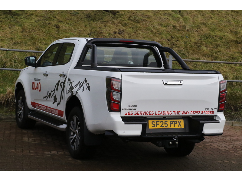 Isuzu 1.9 TD DL40 Pickup Double Cab 4dr Diesel Manual 4WD Euro 6 (s/s) (164 ps)