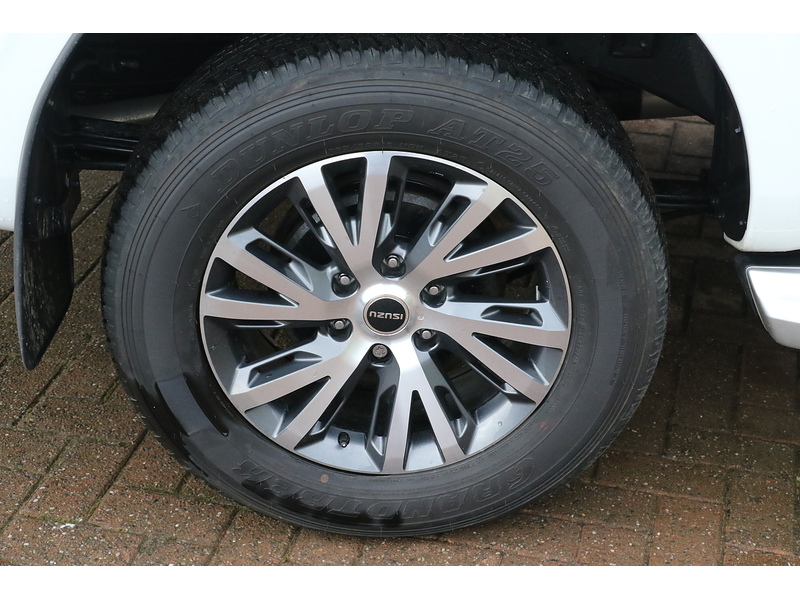 Isuzu 1.9 TD DL40 Pickup Double Cab 4dr Diesel Manual 4WD Euro 6 (s/s) (164 ps)