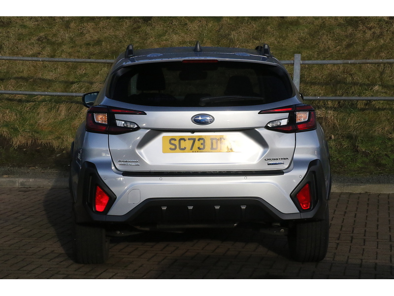 Subaru 2.0 i e-Boxer Touring SUV 5dr Petrol Hybrid Lineartronic 4WD Euro 6 (s/s) (136 ps)