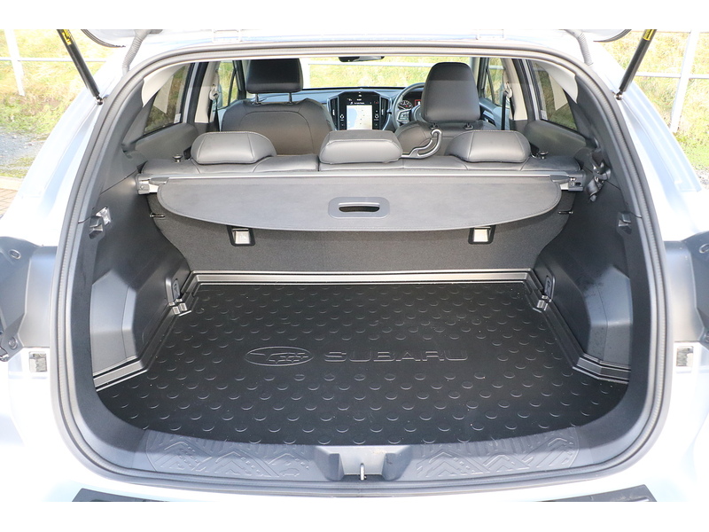 Subaru 2.0 i e-Boxer Touring SUV 5dr Petrol Hybrid Lineartronic 4WD Euro 6 (s/s) (136 ps)