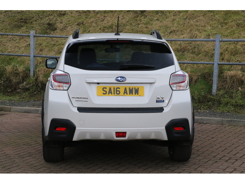 Subaru 2.0D SE Premium SUV 5dr Diesel Manual 4WD Euro 6 (147 ps)