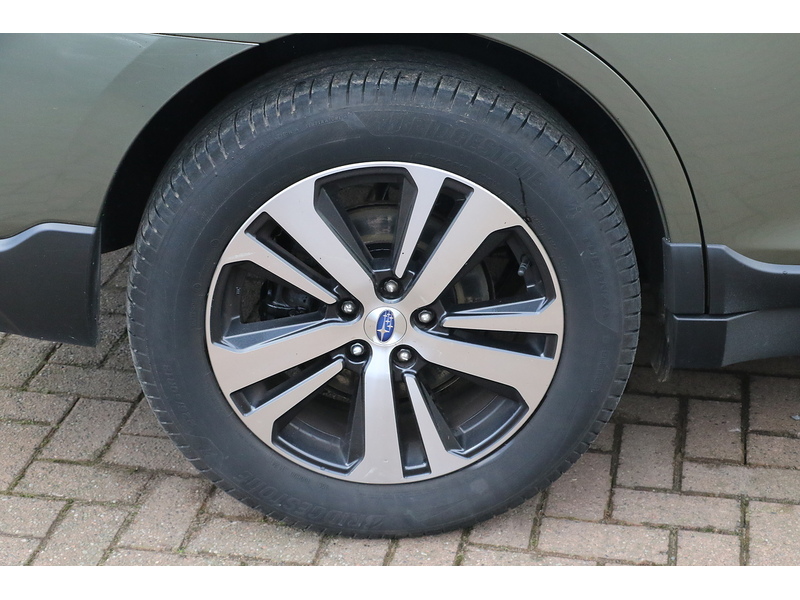 Subaru 2.5i SE Premium Estate 5dr Petrol Lineartronic 4WD Euro 6 (s/s) (175 ps)