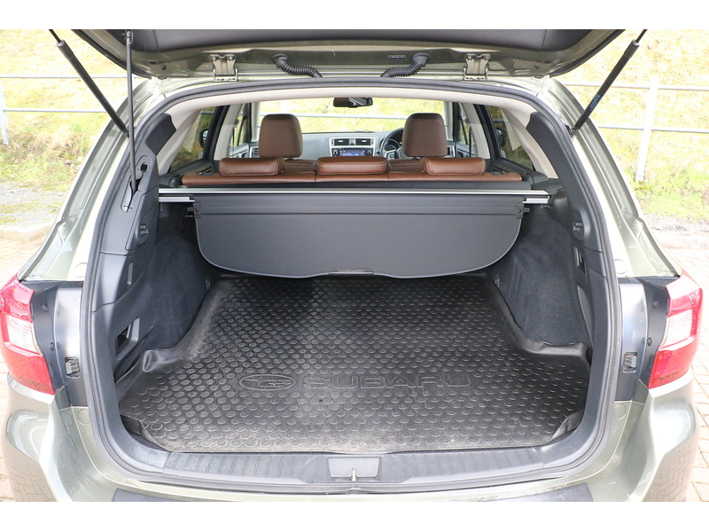 Subaru 2.5i SE Premium Estate 5dr Petrol Lineartronic 4WD Euro 6 (s/s) (175 ps)