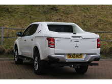 Mitsubishi L200 DI-D DC Warrior 