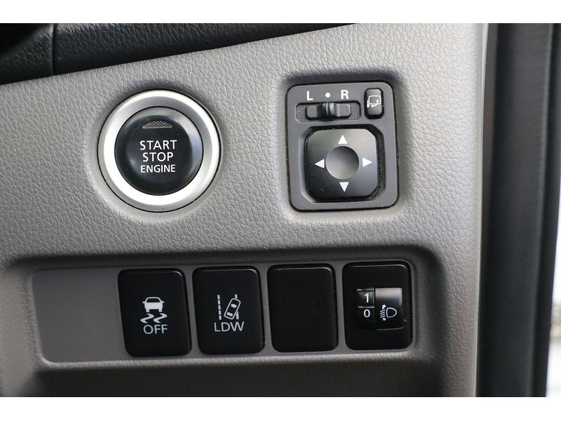 Mitsubishi 2.4 DI-D DC Warrior Pickup Double Cab 4dr Diesel Manual 4WD Euro 5 (178 ps)