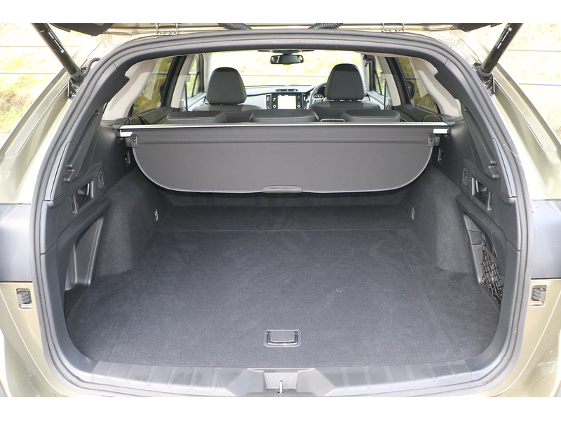 Subaru 2.5i Field Estate 5dr Petrol Lineartronic 4WD Euro 6 (s/s) (169 ps)