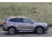 Subaru Forester i e-Boxer XE Premium 