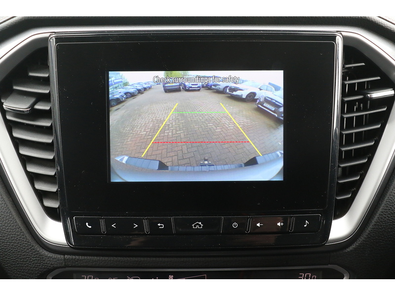 Isuzu 1.9 TD DL40 Pickup Double Cab 4dr Diesel Auto 4WD Euro 6 (s/s) (164 ps)