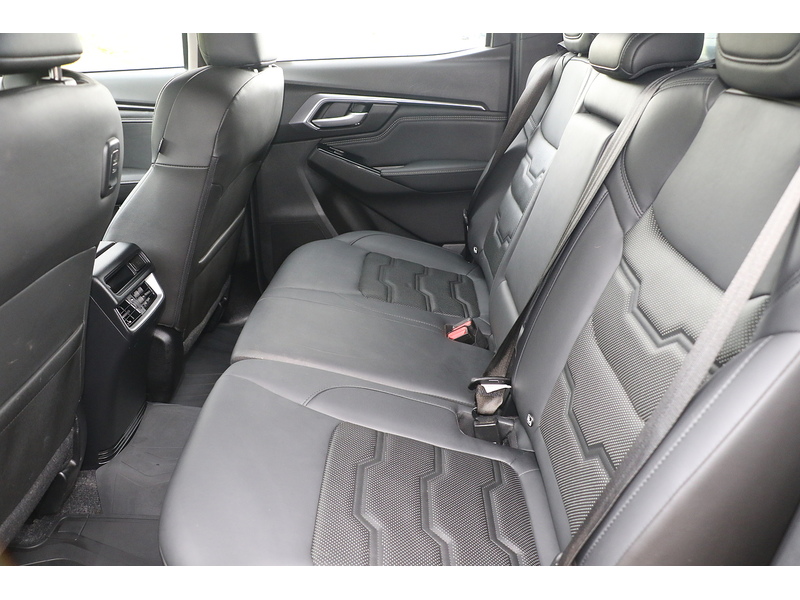 Isuzu 1.9 TD DL40 Pickup Double Cab 4dr Diesel Auto 4WD Euro 6 (s/s) (164 ps)