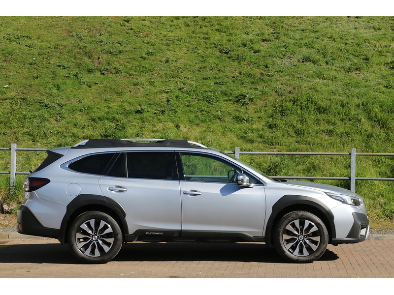 Subaru 2.5i Touring Estate 5dr Petrol Lineartronic 4WD Euro 6 (s/s) (169 ps)