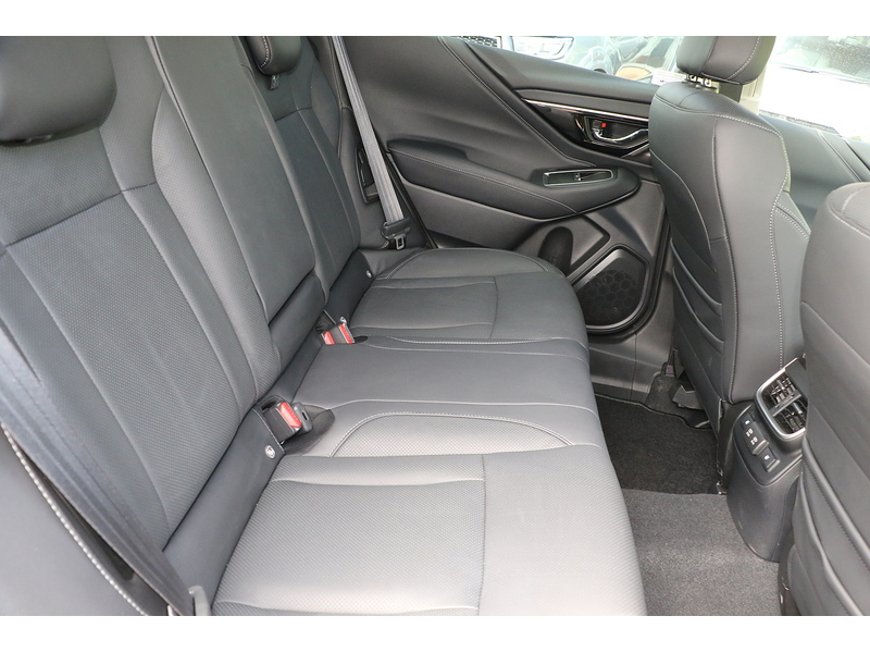 Subaru 2.5i Touring Estate 5dr Petrol Lineartronic 4WD Euro 6 (s/s) (169 ps)