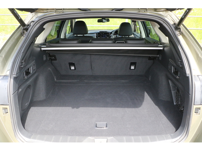 Subaru 2.5i Touring Estate 5dr Petrol Lineartronic 4WD Euro 6 (s/s) (169 ps)