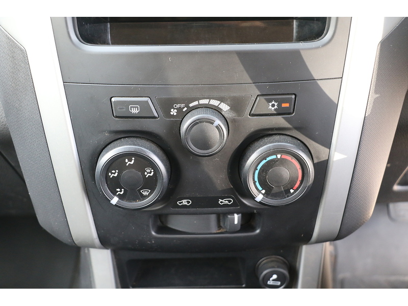 Isuzu 2.5 TD Eiger Pickup 4dr Diesel Manual 4x4 (194 g/km, 161 bhp)