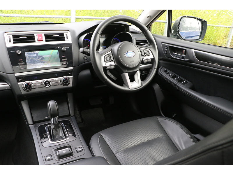 Subaru 2.5i SE Premium Estate 5dr Petrol Lineartronic 4WD Euro 6 (s/s) (175 ps)
