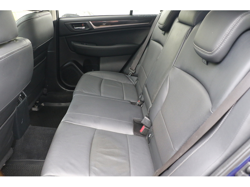 Subaru 2.5i SE Premium Estate 5dr Petrol Lineartronic 4WD Euro 6 (s/s) (175 ps)