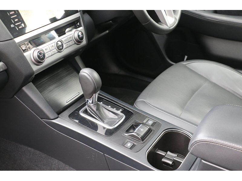 Subaru 2.5i SE Premium Estate 5dr Petrol Lineartronic 4WD Euro 6 (s/s) (175 ps)