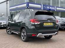 Subaru Forester i e-Boxer XE Premium 