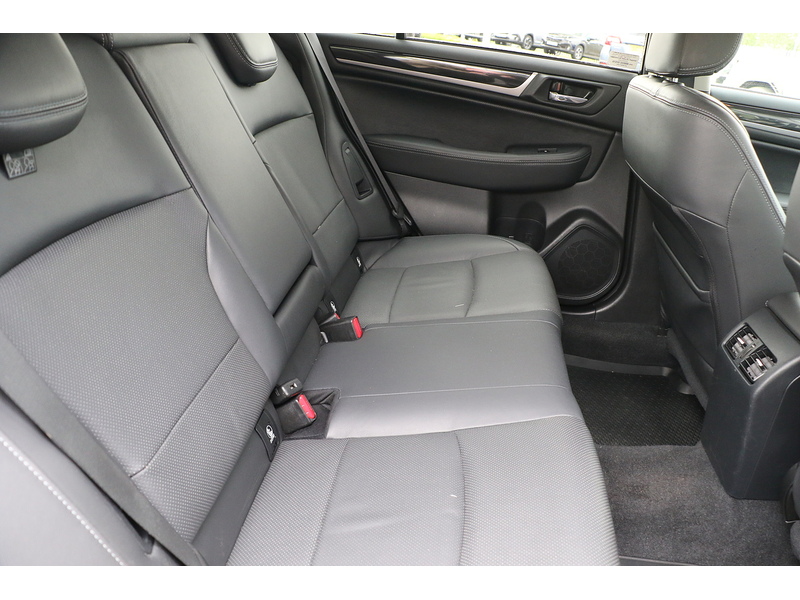 Subaru 2.5i SE Premium Estate 5dr Petrol Lineartronic 4WD Euro 6 (s/s) (175 ps)