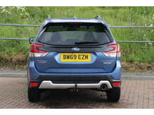 Subaru Forester i e-Boxer XE Premium 