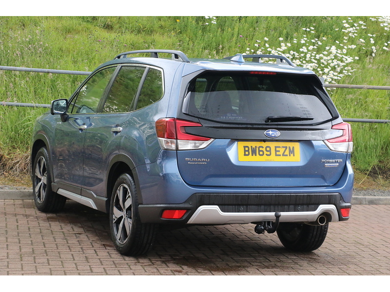 Subaru 2.0 i e-Boxer XE Premium SUV 5dr Petrol Hybrid Lineartronic 4WD Euro 6 (s/s) (150 ps)