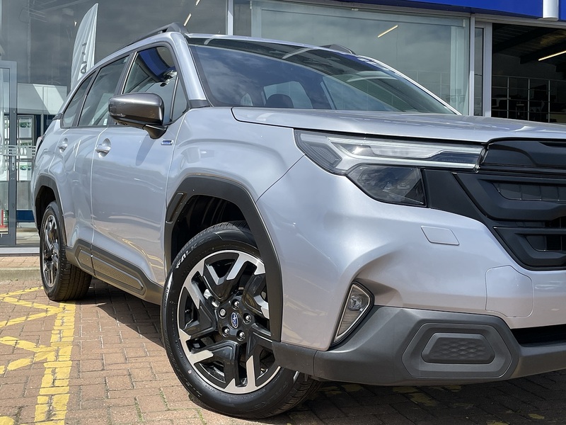 Subaru 2.0 i e-Boxer Limited SUV 5dr Petrol Hybrid Lineartronic 4WD Euro 6 (s/s) (136 ps)