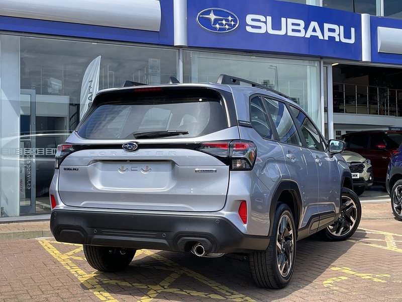 Subaru 2.0 i e-Boxer Limited SUV 5dr Petrol Hybrid Lineartronic 4WD Euro 6 (s/s) (136 ps)