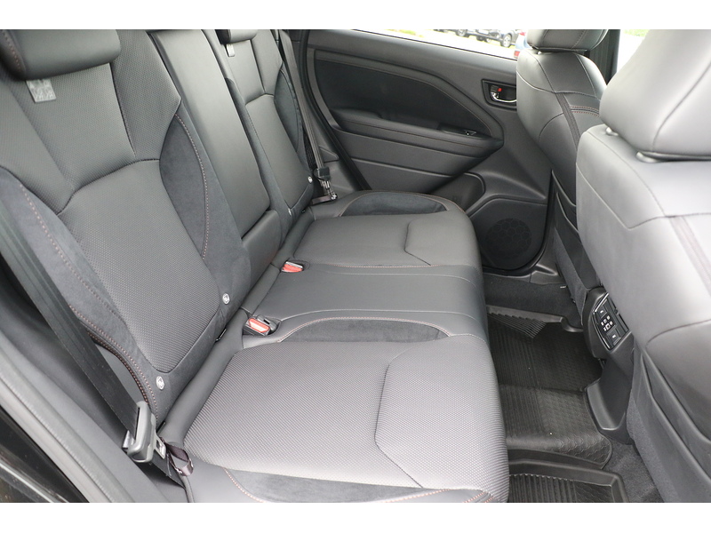 Subaru 2.0 i e-Boxer Touring SUV 5dr Petrol Hybrid Lineartronic 4WD Euro 6 (s/s) (136 ps)
