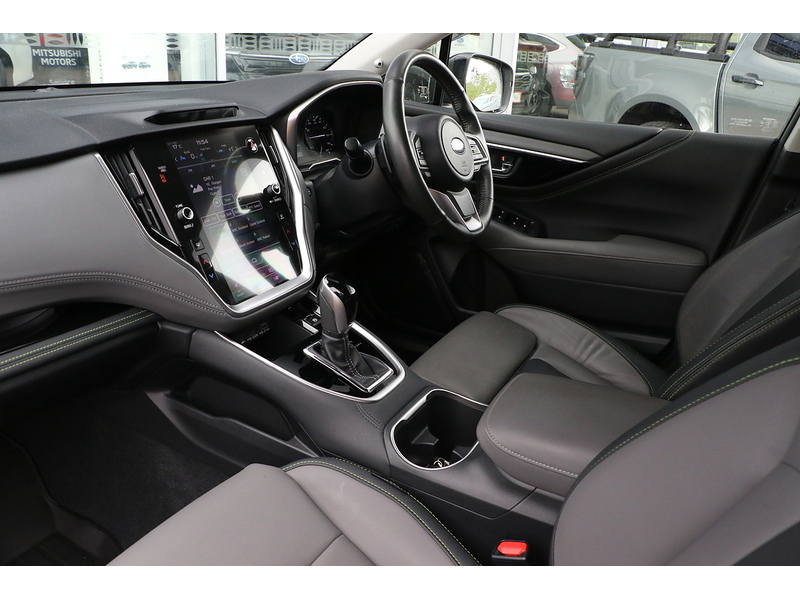 Subaru 2.5i Field Estate 5dr Petrol Lineartronic 4WD Euro 6 (s/s) (169 ps)