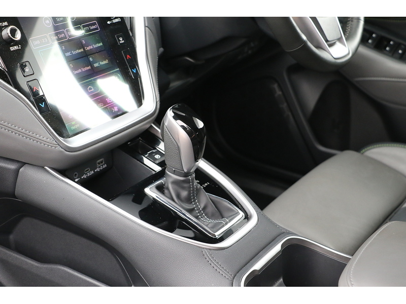 Subaru 2.5i Field Estate 5dr Petrol Lineartronic 4WD Euro 6 (s/s) (169 ps)