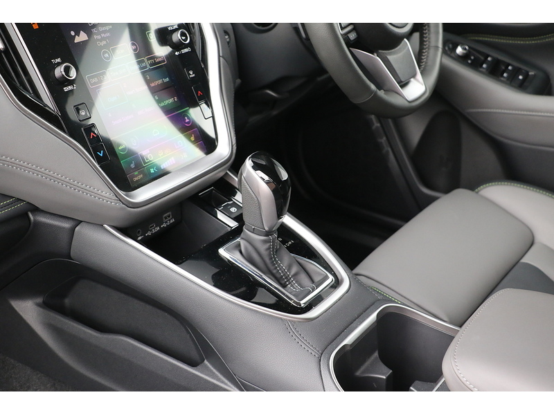Subaru 2.5i Field Estate 5dr Petrol Lineartronic 4WD Euro 6 (s/s) (169 ps)