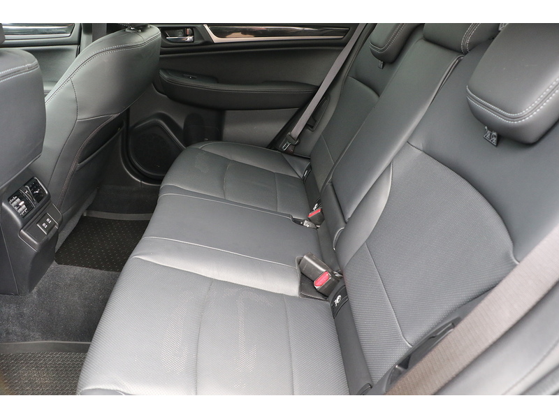 Subaru 2.5i SE Premium Estate 5dr Petrol Lineartronic 4WD Euro 6 (s/s) (175 ps)