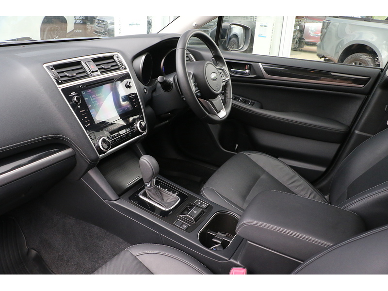 Subaru 2.5i SE Premium Estate 5dr Petrol Lineartronic 4WD Euro 6 (s/s) (175 ps)