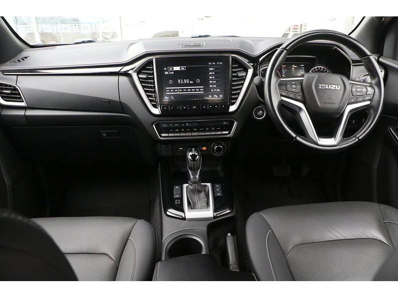 Isuzu 1.9 TD V-Cross Pickup Double Cab 4dr Diesel Auto 4WD Euro 6 (s/s) (164 ps)