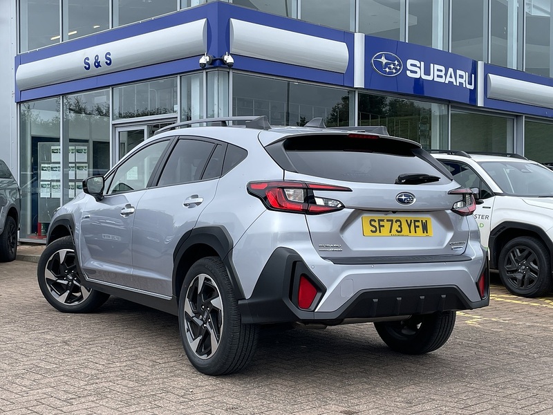 Subaru 2.0 i e-Boxer Touring SUV 5dr Petrol Hybrid Lineartronic 4WD Euro 6 (s/s) (136 ps)