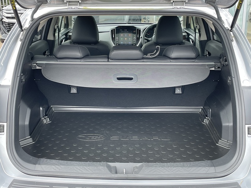 Subaru 2.0 i e-Boxer Touring SUV 5dr Petrol Hybrid Lineartronic 4WD Euro 6 (s/s) (136 ps)
