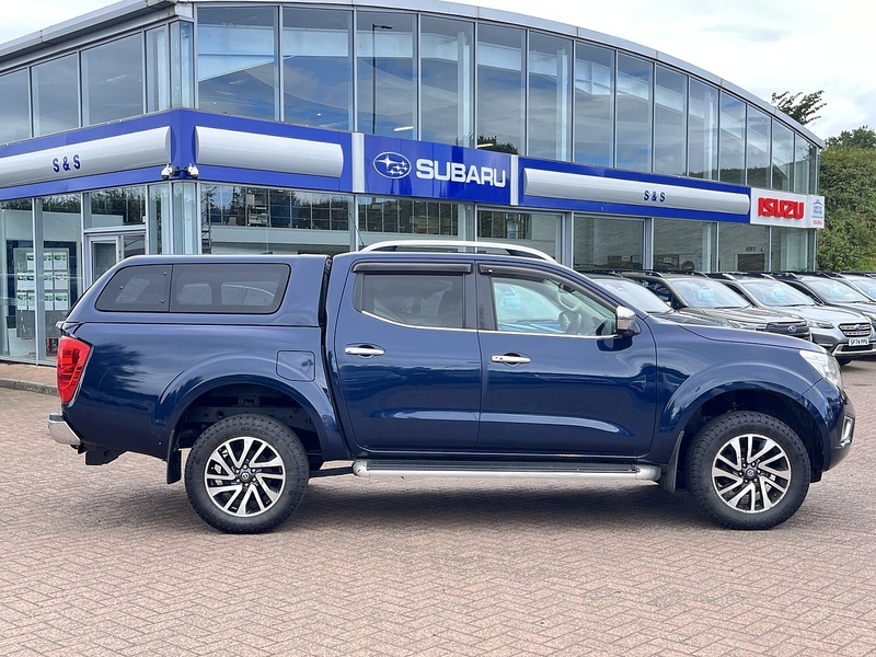 Nissan 2.3 dCi Tekna Pickup Double Cab 4dr Diesel Manual 4WD Euro 6 (s/s) (190 ps)