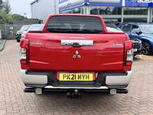 Mitsubishi L200 DI-D DC Barbarian 