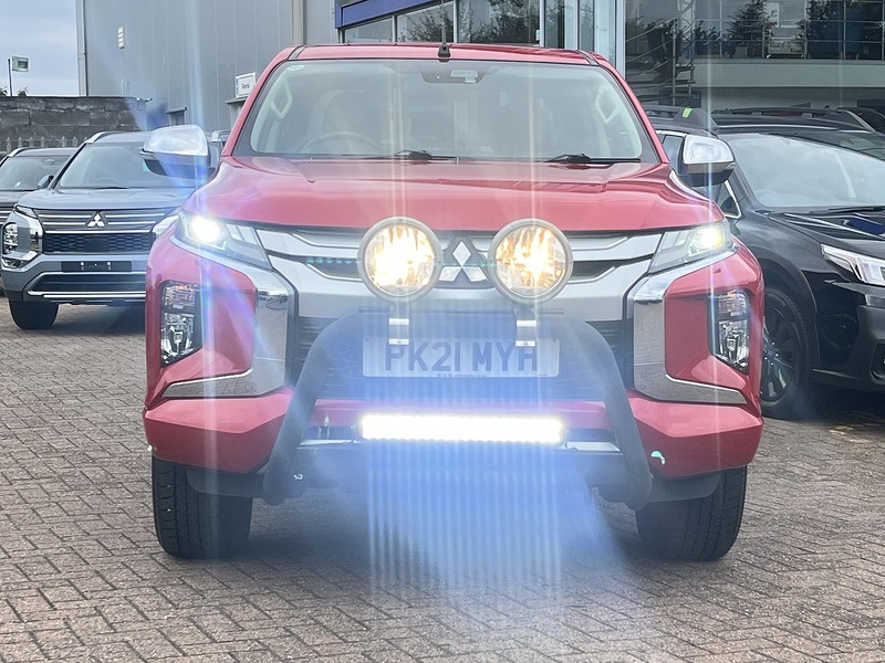 Mitsubishi 2.2 DI-D DC Barbarian Pickup Double Cab 4dr Diesel Manual 4WD Euro 6 (s/s) (150 ps)