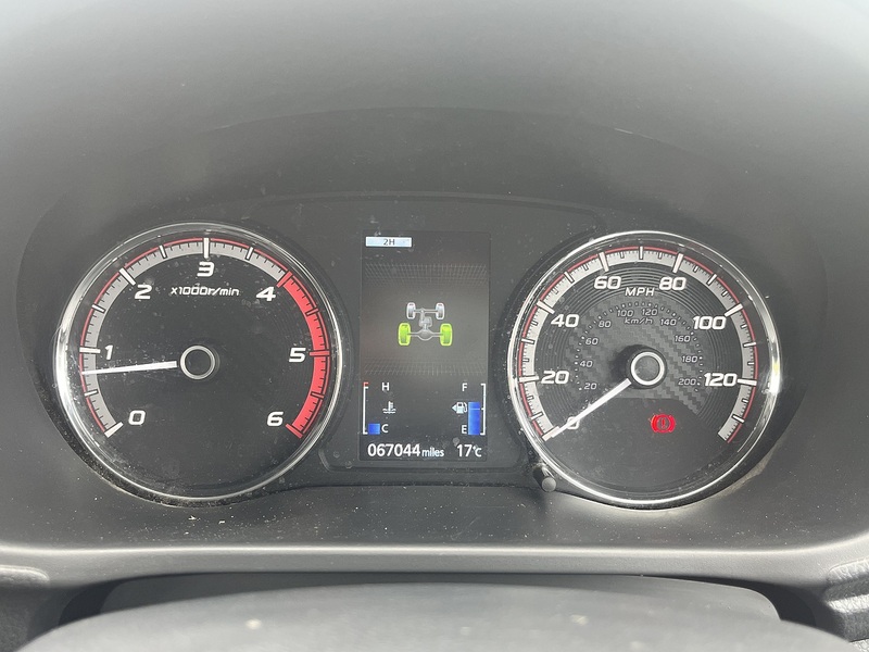 Mitsubishi 2.2 DI-D DC Barbarian Pickup Double Cab 4dr Diesel Manual 4WD Euro 6 (s/s) (150 ps)