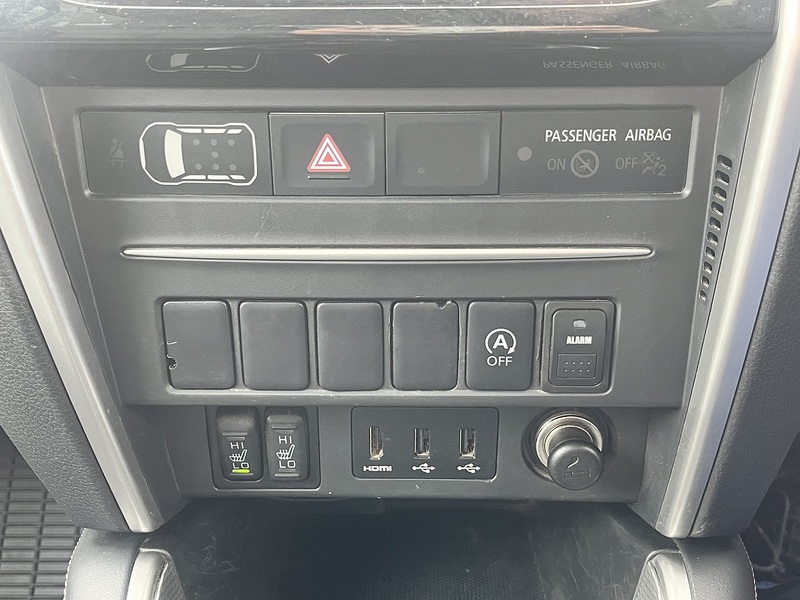 Mitsubishi 2.2 DI-D DC Barbarian Pickup Double Cab 4dr Diesel Manual 4WD Euro 6 (s/s) (150 ps)