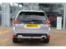 Subaru Forester i e-Boxer XE Premium 