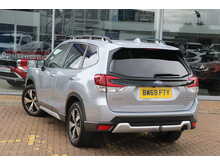 Subaru Forester i e-Boxer XE Premium 
