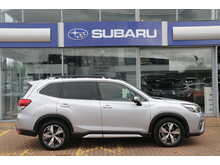 Subaru Forester i e-Boxer XE Premium 