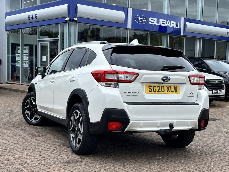 Subaru 2.0 i e-Boxer SE SUV 5dr Petrol Hybrid Lineartronic 4WD Euro 6 (s/s) (150 ps)