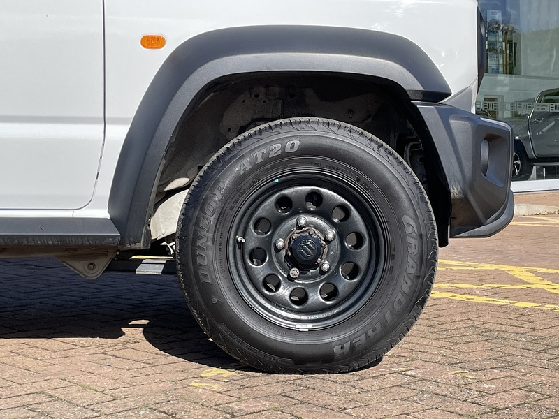 Suzuki Jimny  - U499