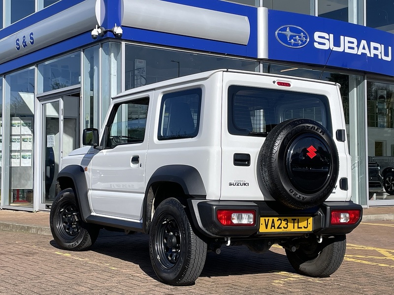 Suzuki Jimny  - U499