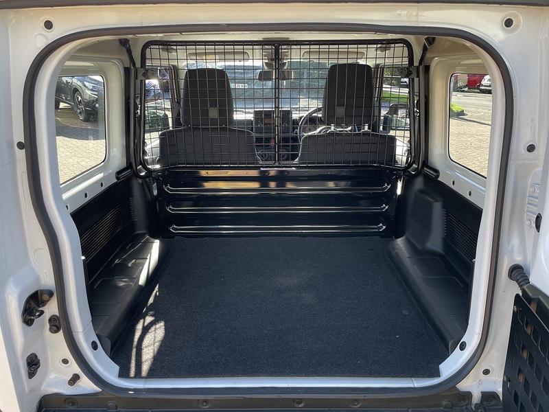 Suzuki Jimny  - U499