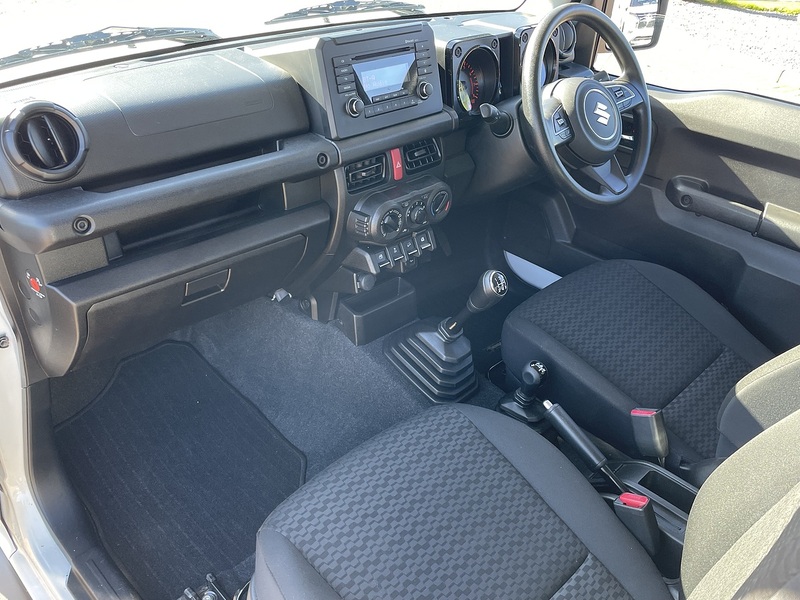 Suzuki Jimny  - U499