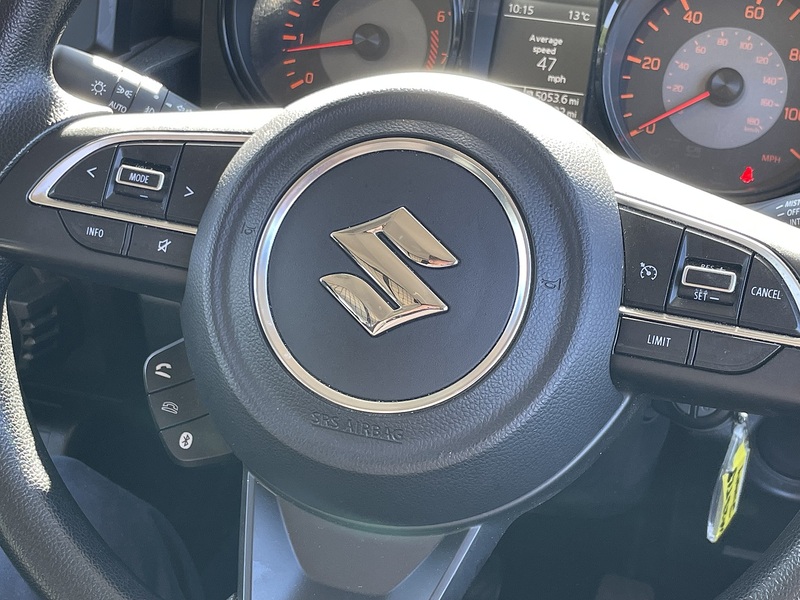 Suzuki Jimny  - U499